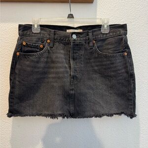 Levi's Icon Denim Skirt in black